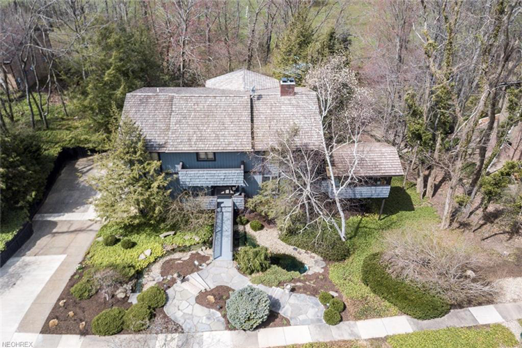 3684 Country Club Dr, Silver Lake, Ohio